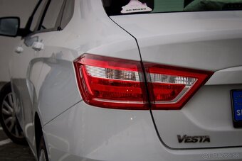 Lada Vesta 1.6 16V MPI Luxe - TOP výbava, sezónne prezutie - 8