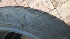 ZIMNÉ 225/45 R17 91H DUNLOP cca 7-8 mm LEN 45,-€/kus - 8