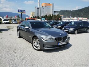 BMW Rad 7 730d  X DRIVE - 8