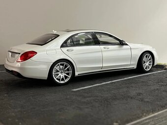 1:18 Mercedes-Benz S-Class (W222) AMG Line - NOREV - 8