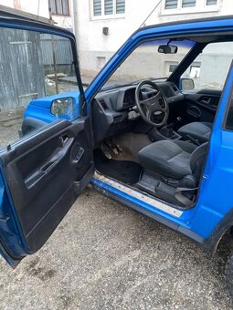 Suzuki Vitara 1.6 - 8