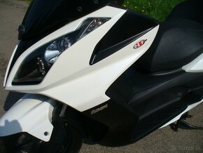 Kymco Downtown 125 i  5000 km - 8