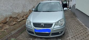 Volkswagen Polo - 8