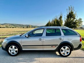 Škoda Octavia Combi Scout DSG 4×4 - 2.0CR TDi 103Kw 140Ps. - 8