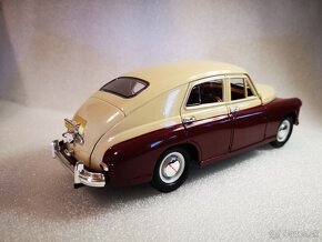 Predám nový kovový model auta veterána Gaz M20 Pobeda 1:24, - 8