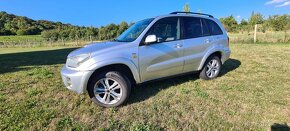 Toyota RAV4 D-4D 2.0 - 8