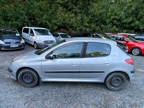 Peugeot 206 1.1 44kW el.okna nové ČR 182tkm 2004 - 8