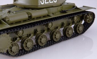 Tank KW-85  1:43 - 8