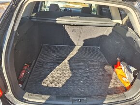 VW Golf 5 1.9 tdi - 8