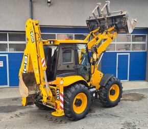 JCB 4CX - 8