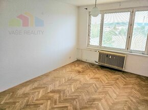 3 izbový veľkometrážny byt Bánovce nad Bebravou / 82 m2 / SE - 8