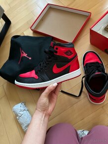 Nike Air Jordan 1 Retro High OG "Satin Bred" - 8