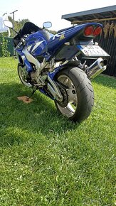 Yamaha yzf r1 - 8