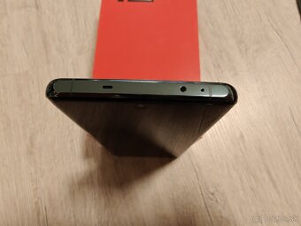 Predám OnePlus 12, 16 GB RAM, 512 GB - 8