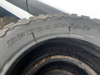 Pneumatiky terénne 285/65R18 Bfgoodrich perfektný stav - 8