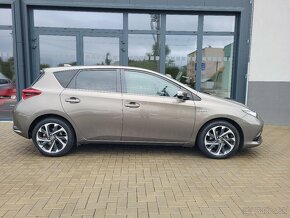 Toyota Auris 1.8 I VVT-i HybridSD Executive - 8