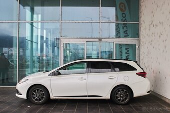 Toyota Auris 1.6 l Valvematic Selection MDS - 8