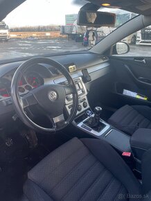 Volkswagen Passat B6 - 8