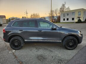 Volkswagen Touareg 3,0 TDI Panorama, Vzduchový podvozok - 8