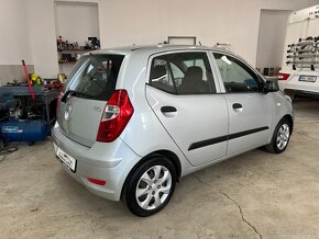 Hyundai i10 1.1i 1.MAJITEL naj.: 57tis.km 4 x EL.OKNA - 8