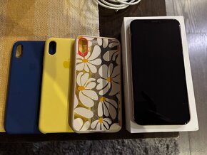 iPhone XS Max 256GB Gold - 8