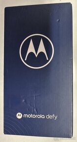 Motorola Defy 2021  4GB / 64GB Green - 8