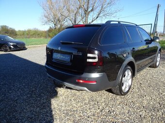 Škoda Octavia Combi 2.0 TDI 4x4 Scout - 8