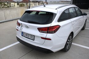 Hyundai i30 1.6 CRDi 110 Comfort - 8