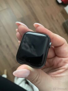 Apple Watch 4 Space Grey - 8