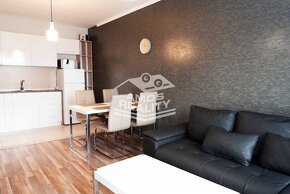 Predaj, 2 i apartmán 60 m2 s balkónom, letovisko Prímorsko B - 8