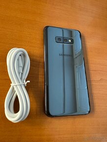 Samsung GALAXY s10e 6/128GB - 8