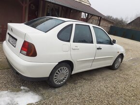 Vollswagen Polo Clasic 1.6 benzín, 55kw - 8