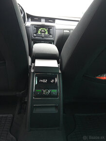 Skoda Superb Combi 2013 2.0 TDI CR 170k Elegance DSG - 8