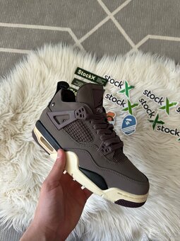 Jordan 4 - 8