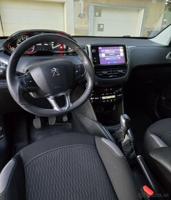 Predám Peugeot 208 1.2 l 22.000.km - 8