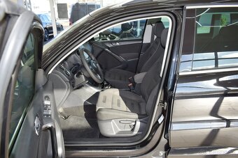 Volkswagen Tiguan 2,0 TDI,SPORT,4x4,tažné,servis, - 8