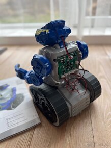 Roboti - 8