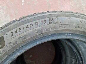 Sada - zimné pneumatiky 245/40 R18 - 8