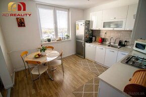 AD REALITY - Zrekonštruovaný 3 izbový byt s balkónom - 8