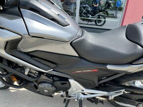 Honda NC750X  rok 2017, 37000km, ABS,1 rok záruka - 8