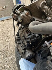 Motor 1.9 tdi , rotacka , kod AHF, 200tis. Km - 8