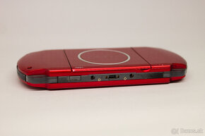 PSP 3000 radiant red - 8