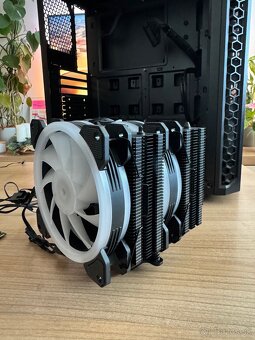 RBG pc skrinka, RBG CPU chladič, 16GB DDR4 RAM, 550W zdroj - 8