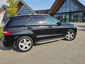 Mercedes ML 350CDI LUXUS VÝBAVA DESIGNO AMG Packet - TOP - 8