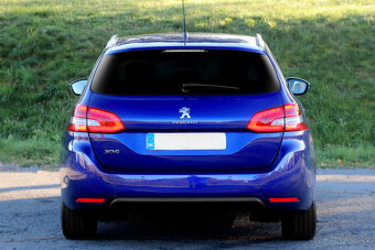 Peugeot 308 SW 1.2 PureTech INDIVIDUAL Panorama - 8