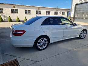 Mercedes E trieda 350 CDI 4matic - 8