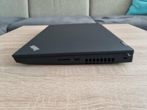 Lenovo ThinkPad P15 Gen 1 (i7, 32GB, 512SSD, 4K IPS) - 8