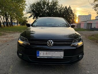 PREDÁM WW Jetta 1.2 77kW r.2013 90 000km - 8