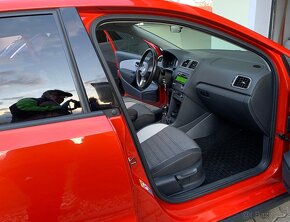 Predám Volkswagen CROSS Polo 1.2 TSI - 8