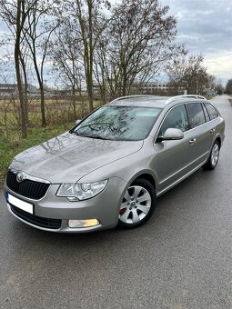 Skoda Superb Combi 2.0TDi CR 104kw 2011 - 8